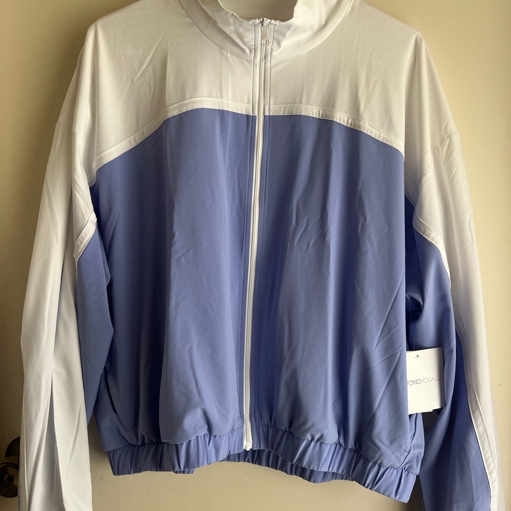 Beyond Yoga Light weight Active Jacket - Picture 2 of 7